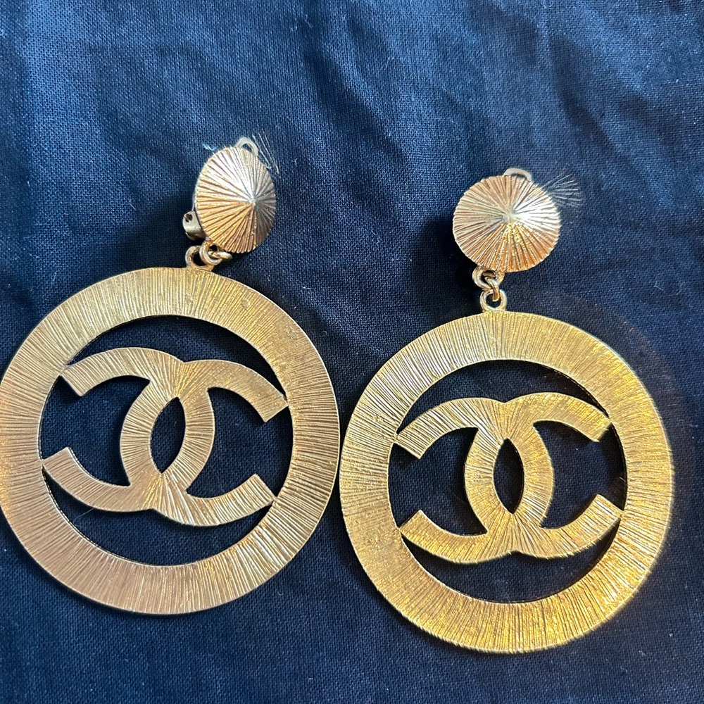 Chanel vintage XL sunburst CC clip on earrings